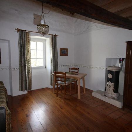 Touroulet Apartment Suze Bagian luar foto