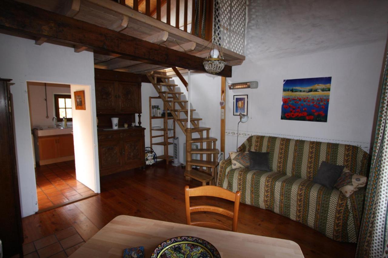 Touroulet Apartment Suze Bagian luar foto