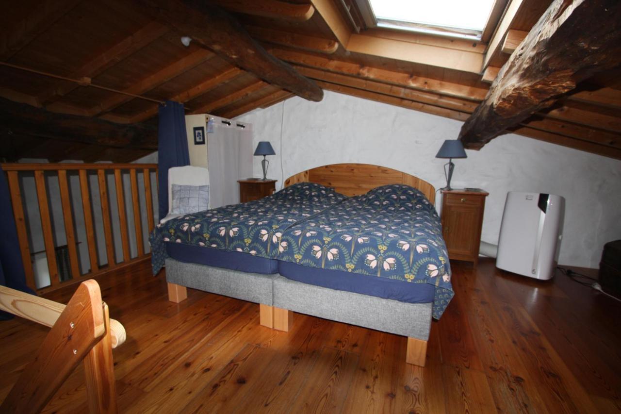 Touroulet Apartment Suze Bagian luar foto